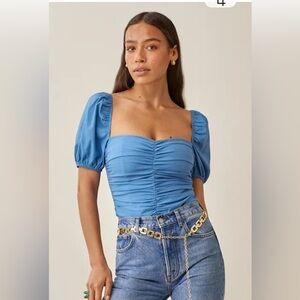 Reformation size 4 Radish top in blue